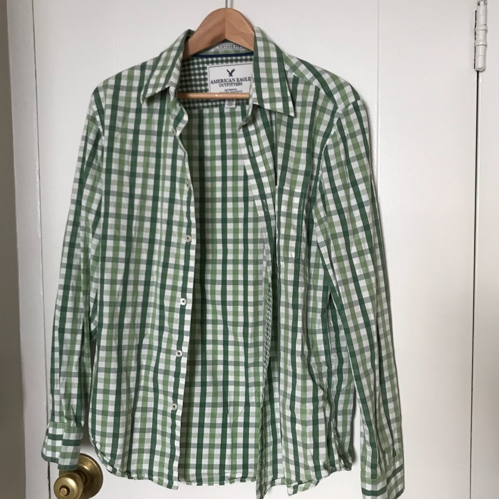 American Eagle shirt